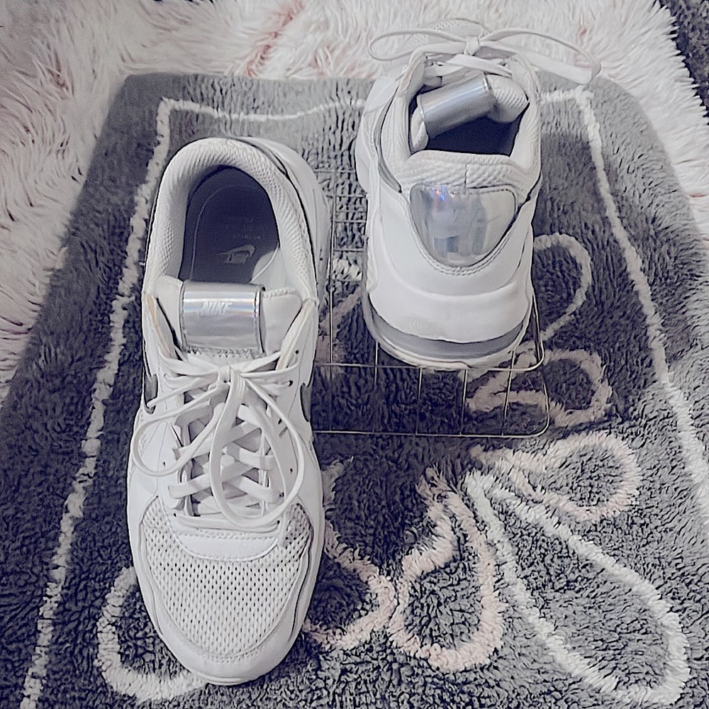 Women’s Nike Air Max Sneakers size 8